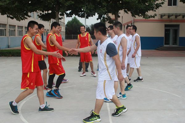 我公司“庆国庆”职工篮球赛顺利举办