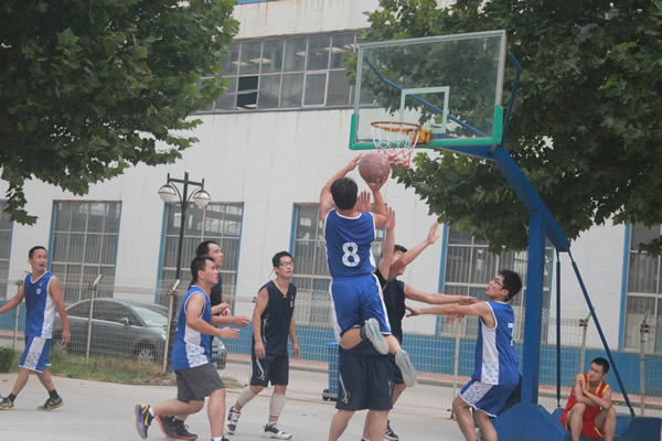 我公司“庆国庆”职工篮球赛顺利举办
